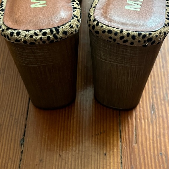 Mia Poppy Cheetah Print Clogs size 38 New - Picture 4 of 6